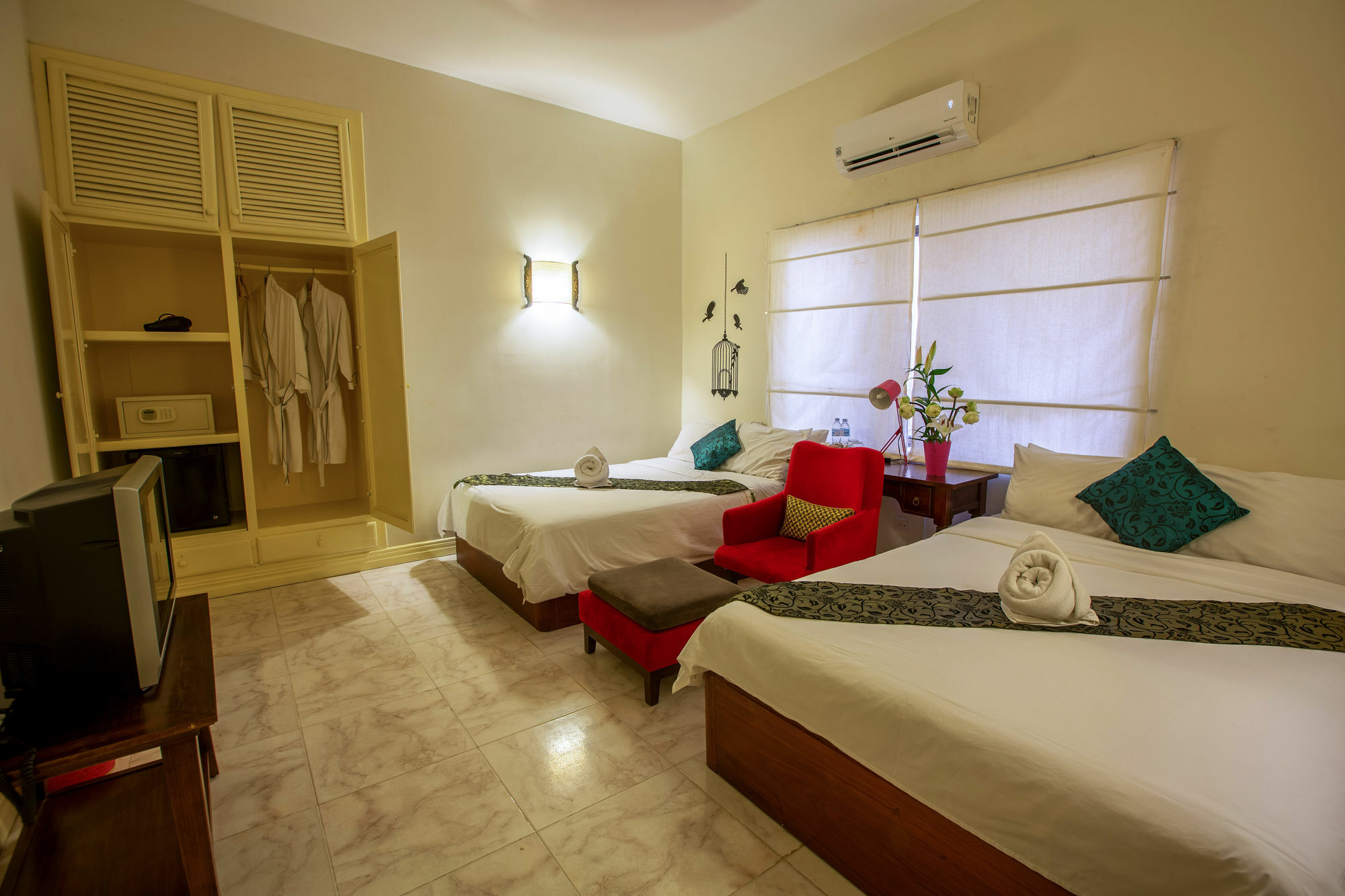 Jasmin Monument Hotel Phnom Penh Exterior photo